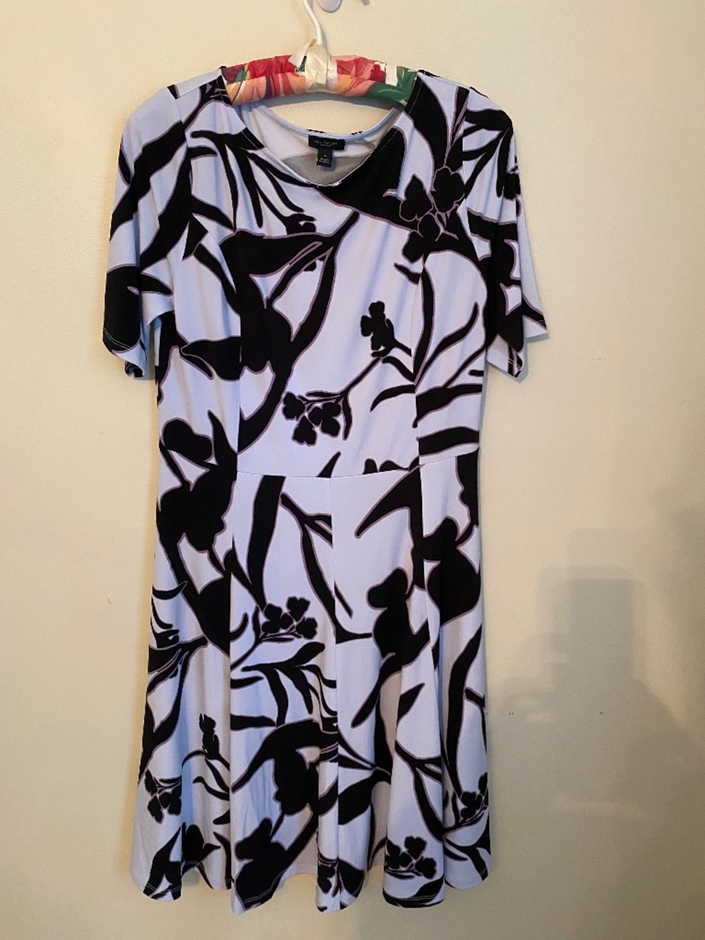 Ann Taylor Factory Floral Fit & Flare Dress Size Medium NWT Blue Lavender
